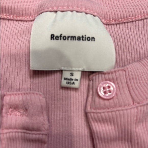 Reformation Raelynn knit top in colour babygirl - Picture 5 of 5